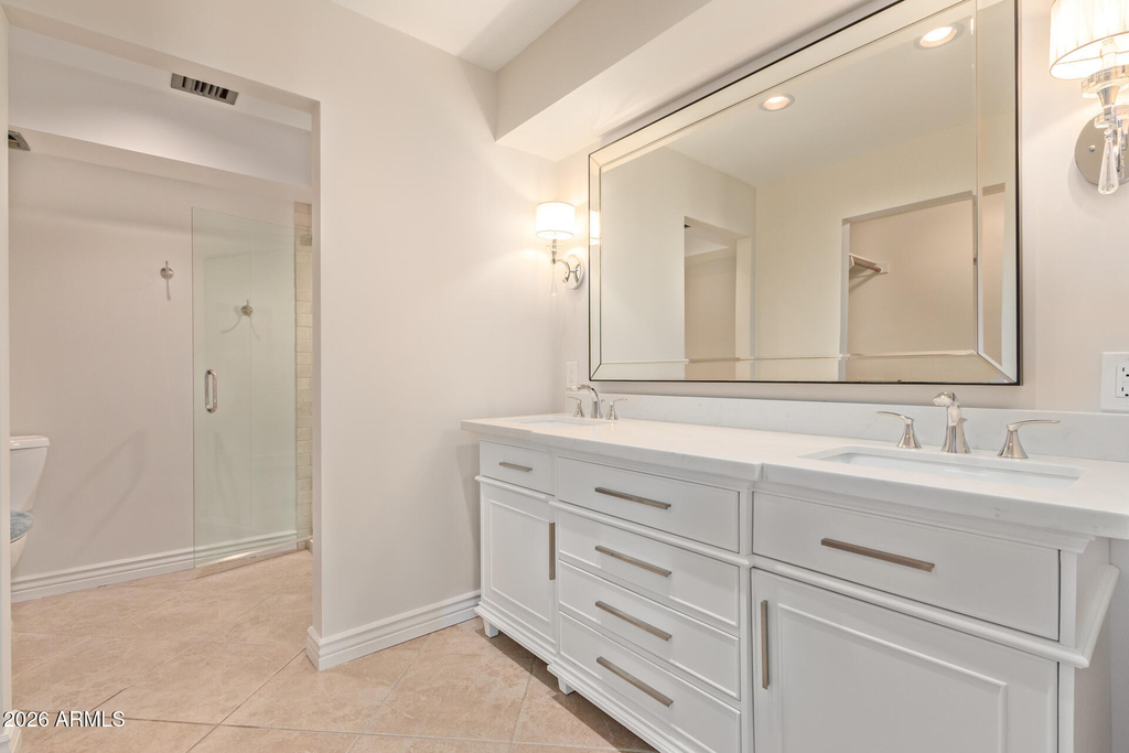 6282 E Pinchot Avenue - Photo 13