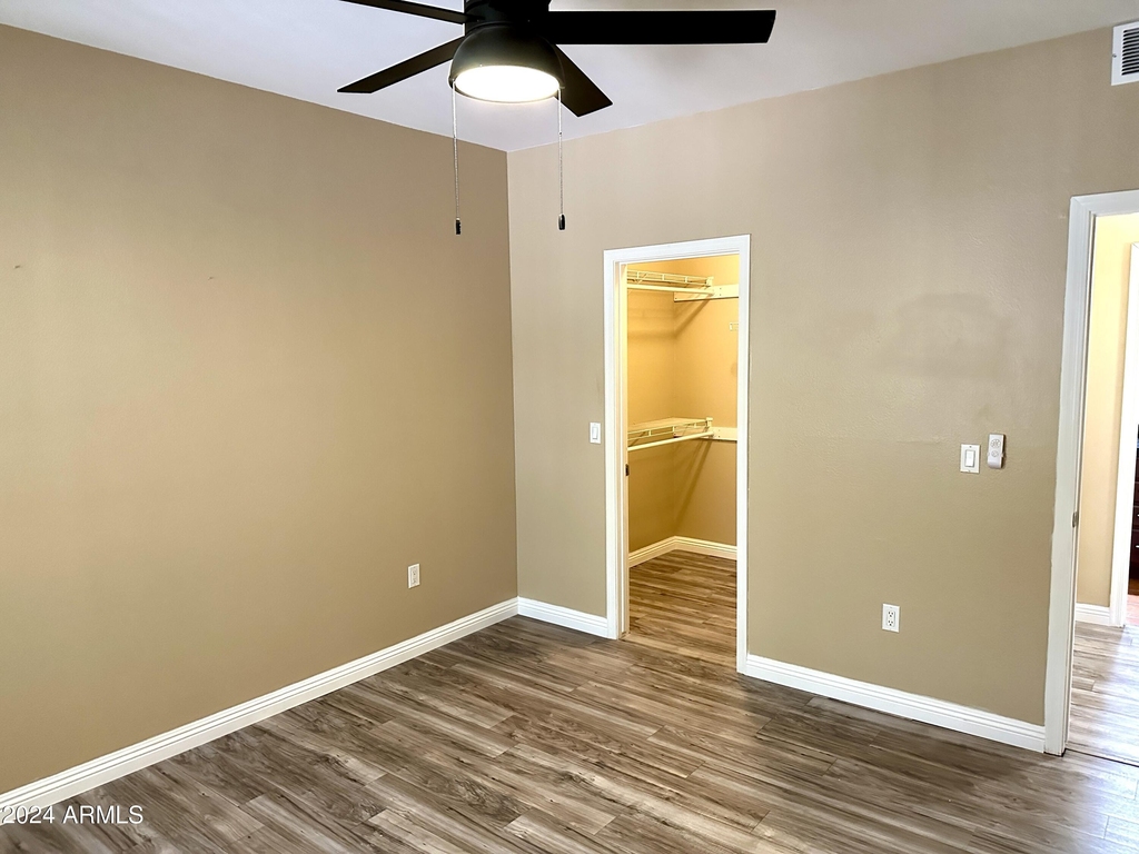 3830 E Lakewood Parkway E - Photo 12