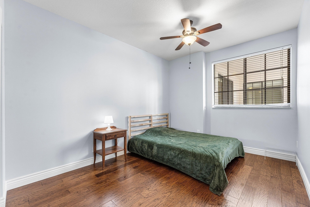 233 S Federal Highway - Photo 14
