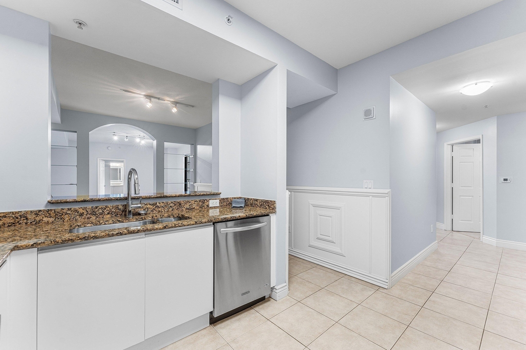 233 S Federal Highway - Photo 8