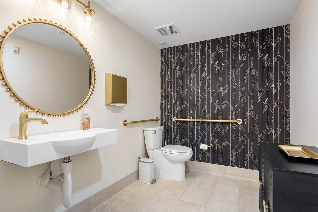 233 S Federal Highway - Photo 43