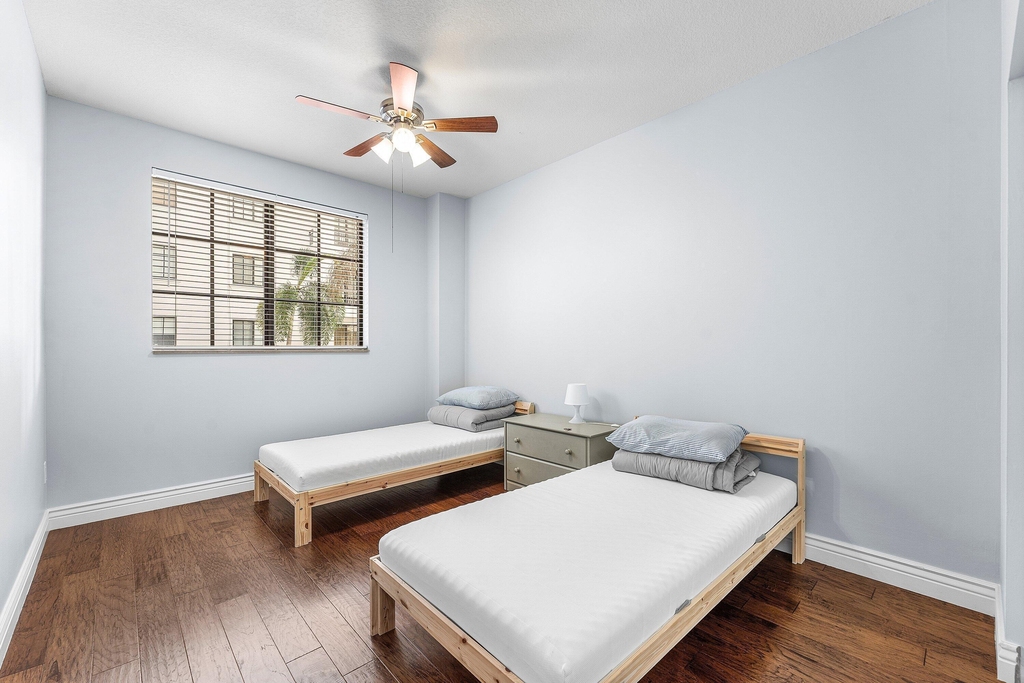 233 S Federal Highway - Photo 15