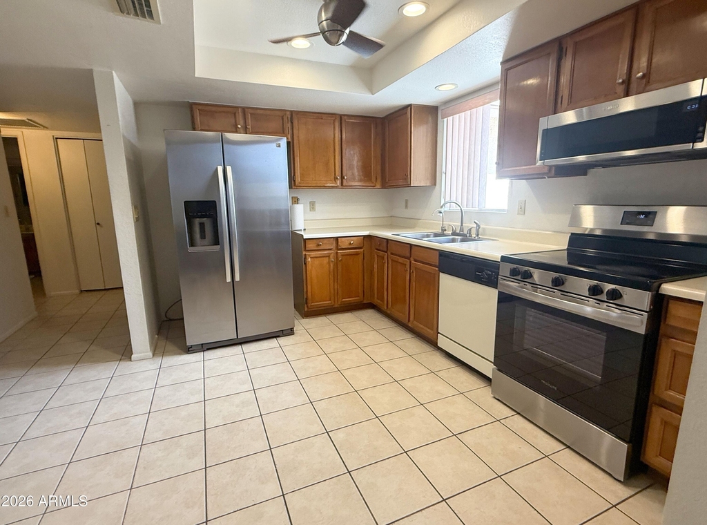 1612 Leisure World -- - Photo 5