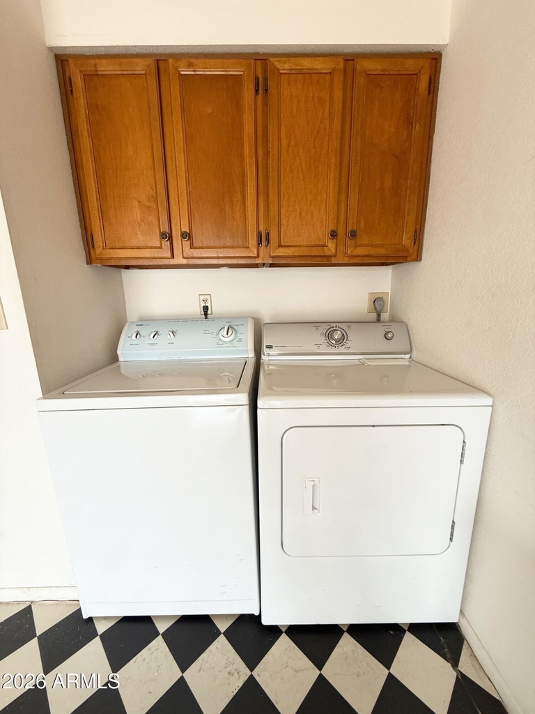 1612 Leisure World -- - Photo 20