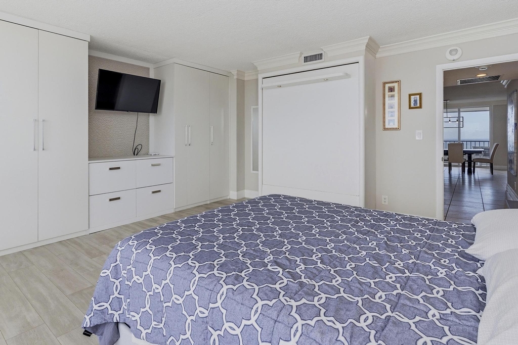 4280 Galt Ocean Drive - Photo 43
