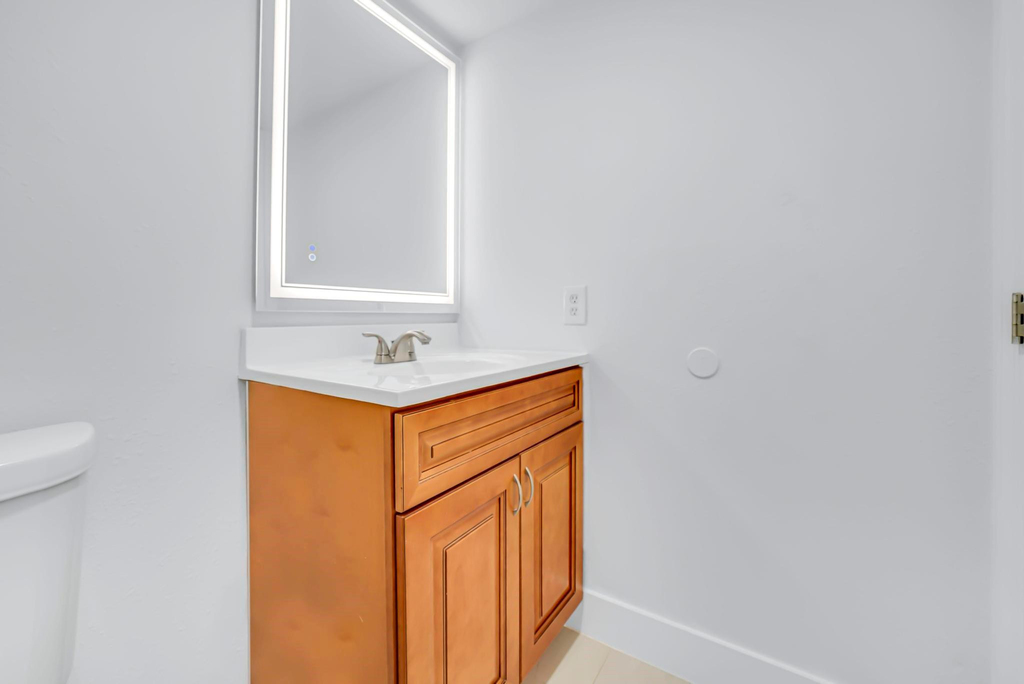9240 Fontainebleau Boulevard - Photo 32