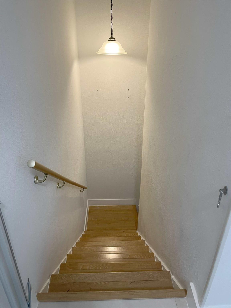 9240 Fontainebleau Boulevard - Photo 36