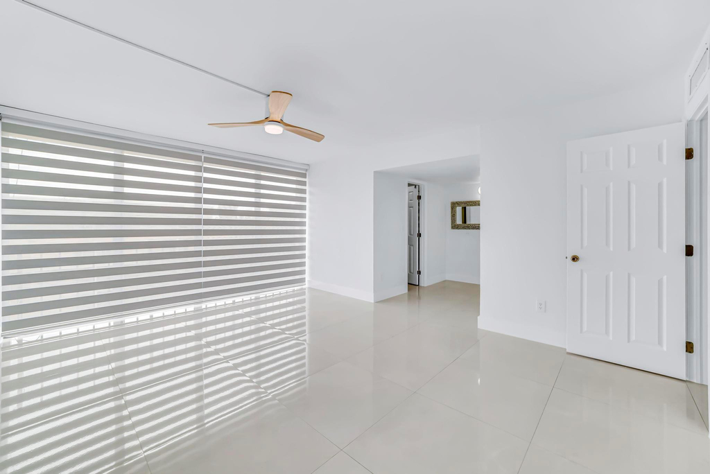 9240 Fontainebleau Boulevard - Photo 15