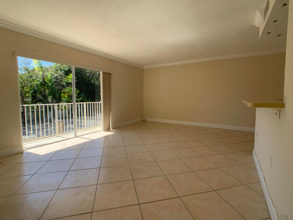 8601 Sw 94th Street - Photo 3