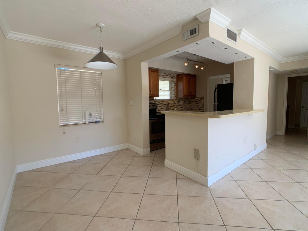 8601 Sw 94th Street - Photo 4