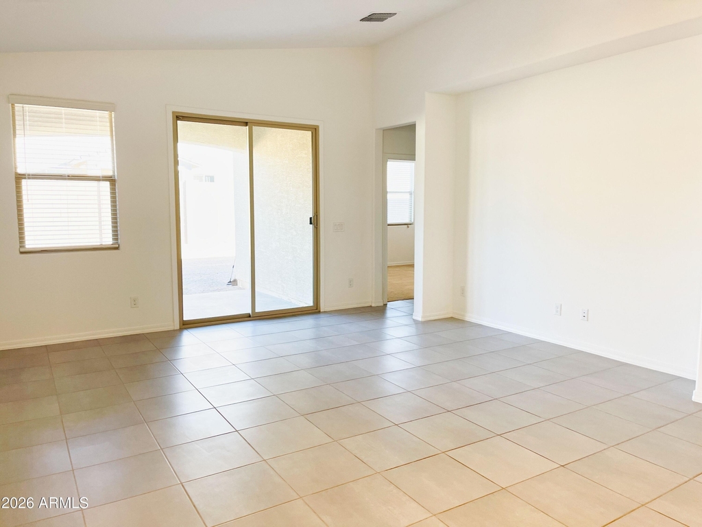 7954 W Medlock Drive - Photo 2