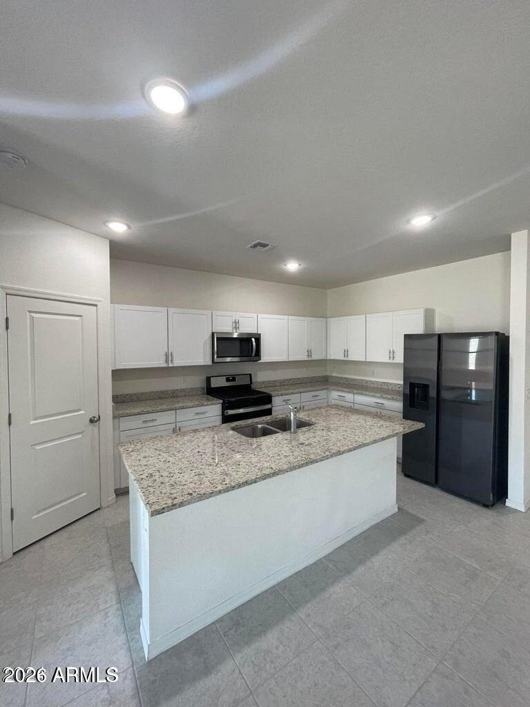 19436 W Elm Street - Photo 2