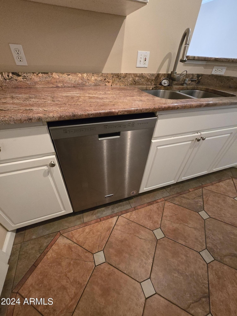 1701 E Colter Street - Photo 10