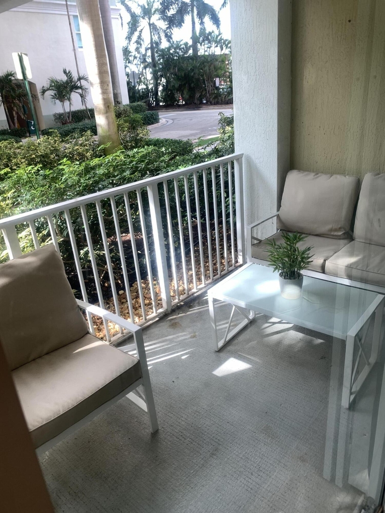 806 E Windward Way - Photo 17