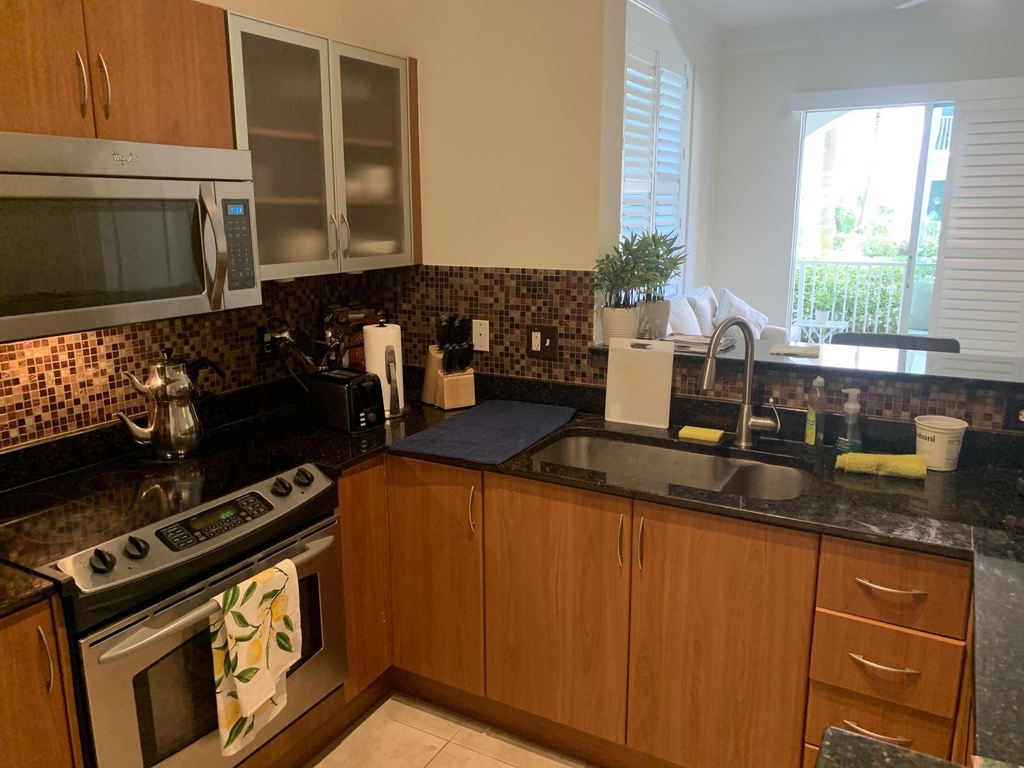 806 E Windward Way - Photo 8