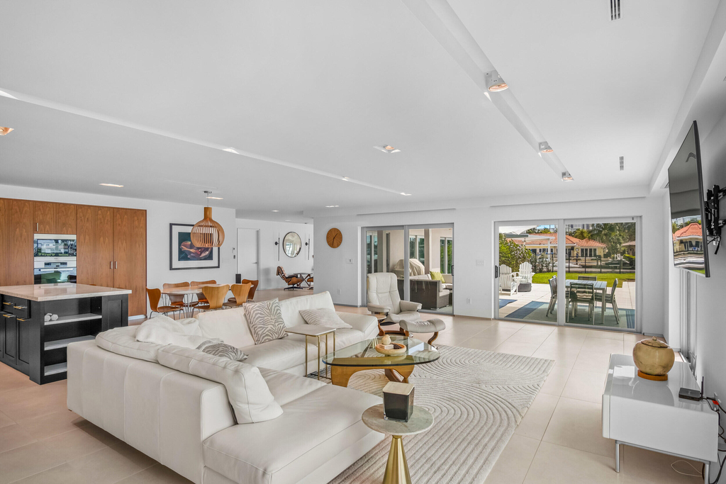 35 Castle Harbor Isle Drive - Photo 17
