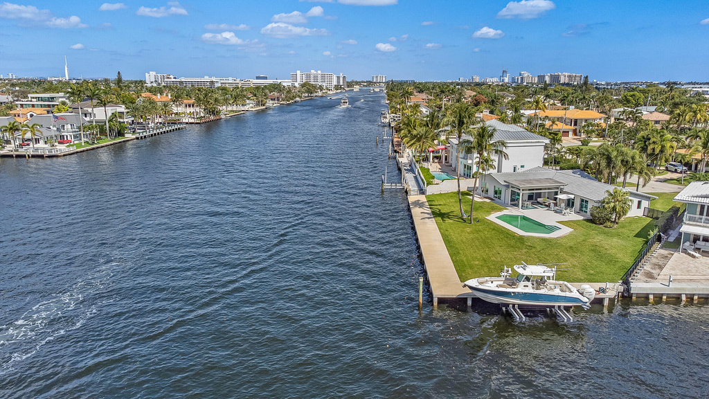 35 Castle Harbor Isle Drive - Photo 1