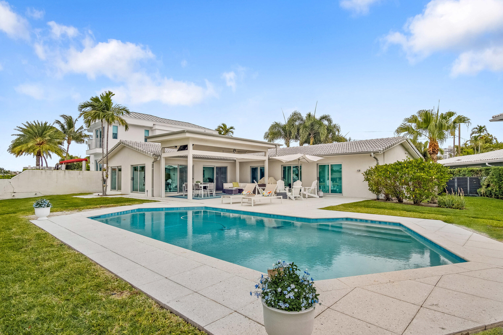35 Castle Harbor Isle Drive - Photo 3