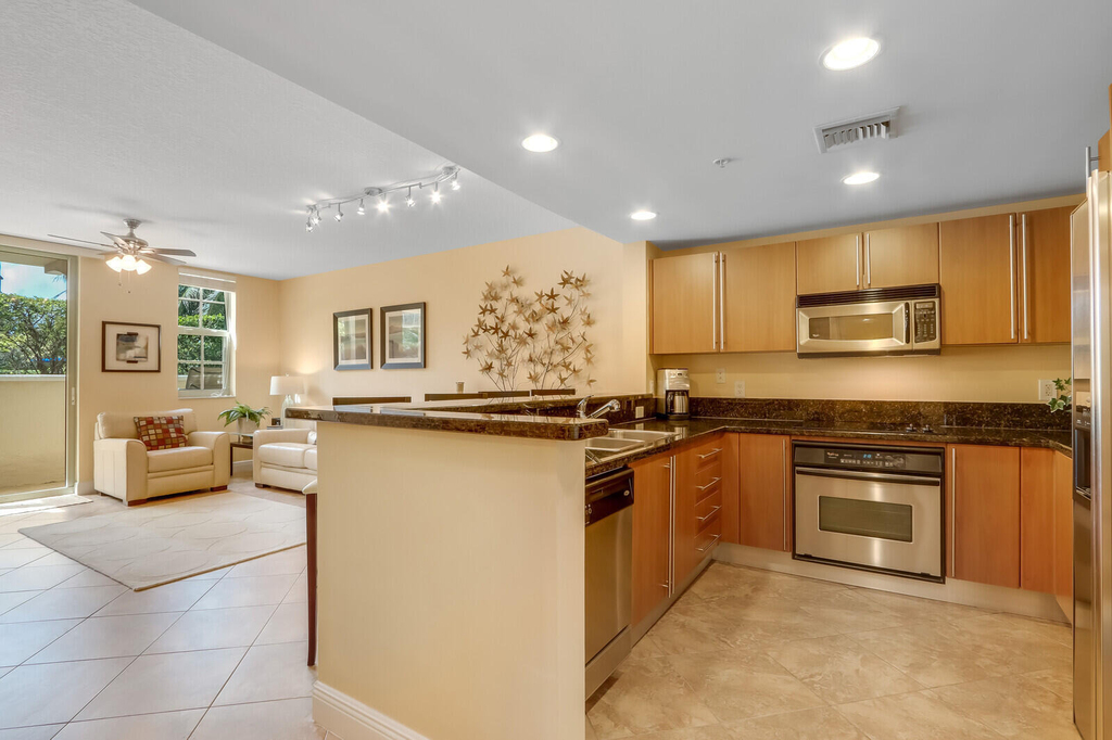 610 Clematis Street - Photo 1