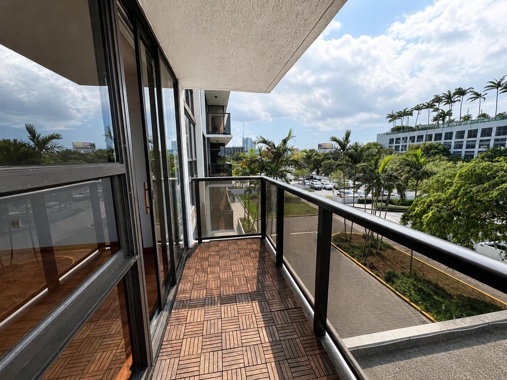 600 Ne 36th Street - Photo 11