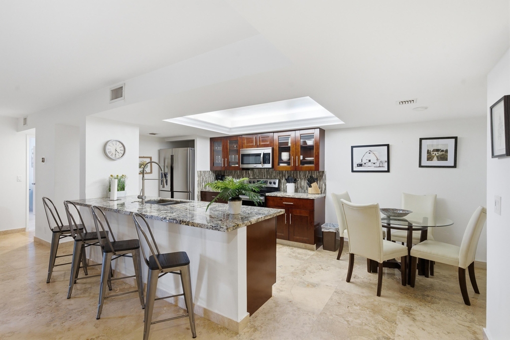 825 Egret Circle - Photo 3