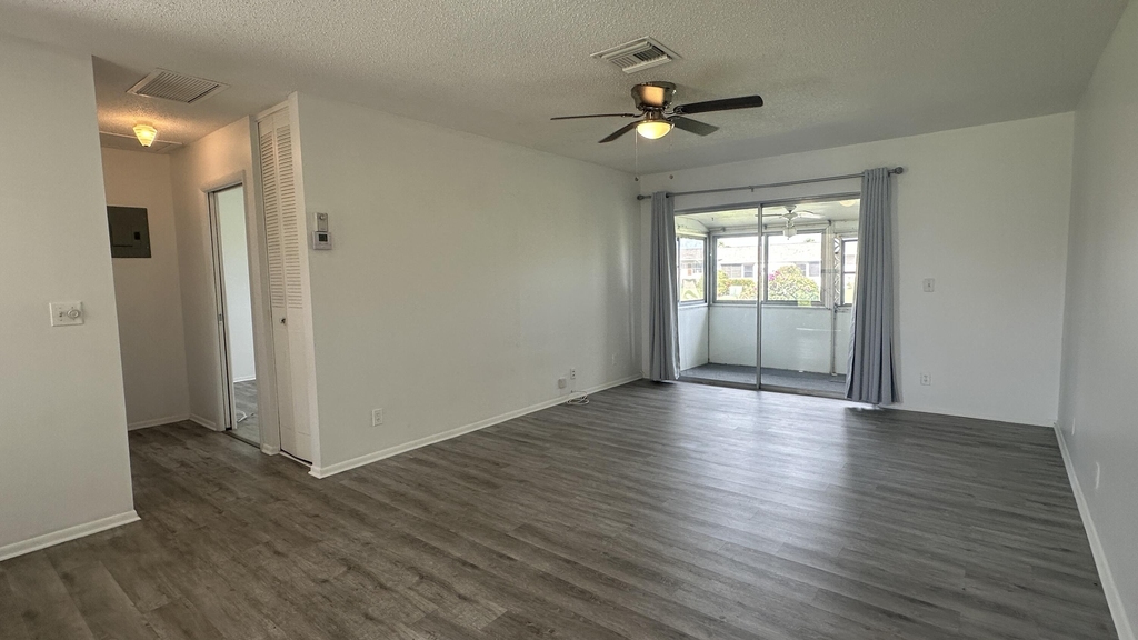 2723 Dudley Drive W - Photo 8