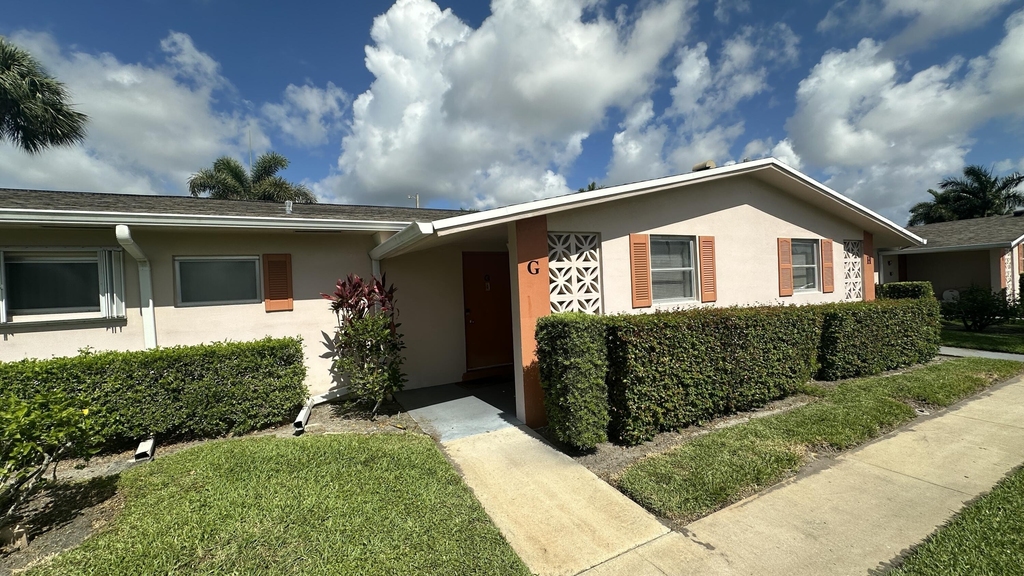 2723 Dudley Drive W - Photo 1