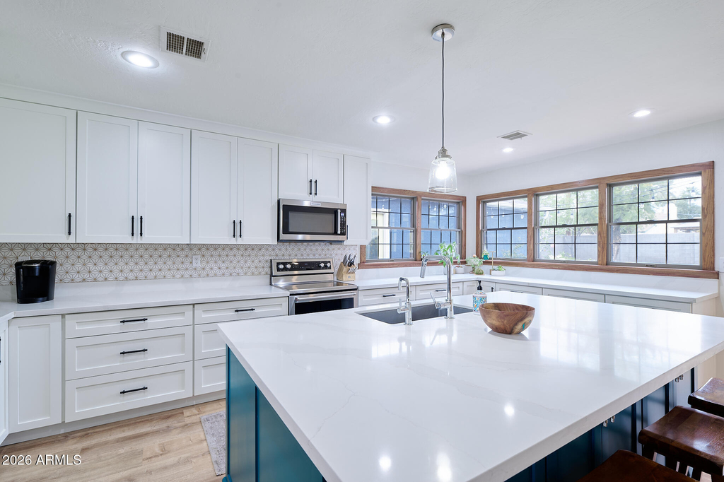 1708 E Montebello Avenue - Photo 13