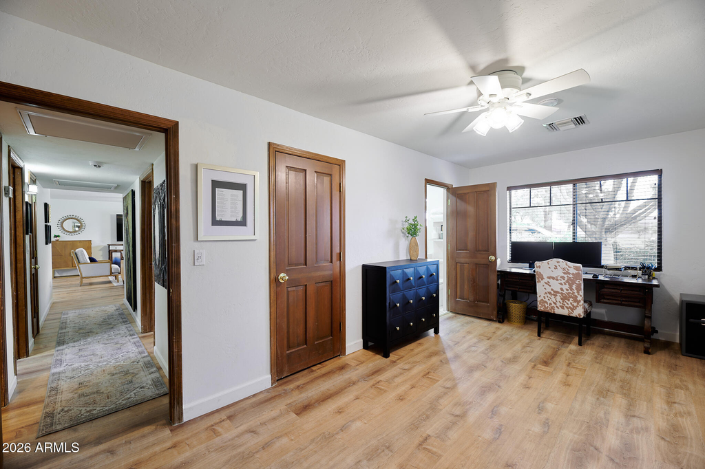 1708 E Montebello Avenue - Photo 10