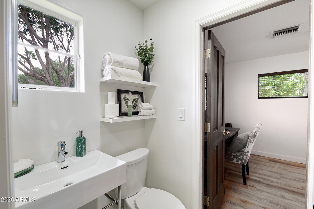 1708 E Montebello Avenue - Photo 20