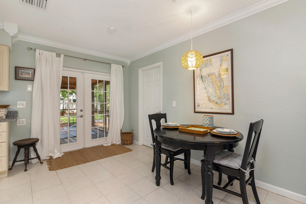 808 Iroquois Street - Photo 5