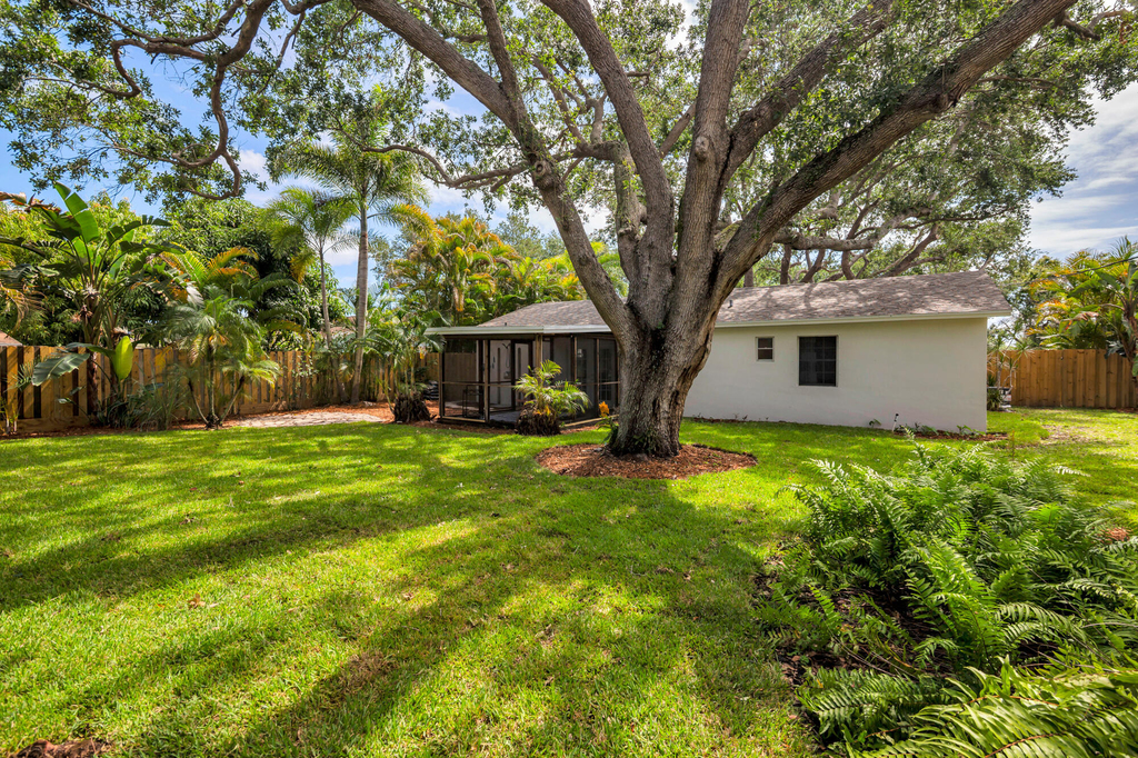 808 Iroquois Street - Photo 18