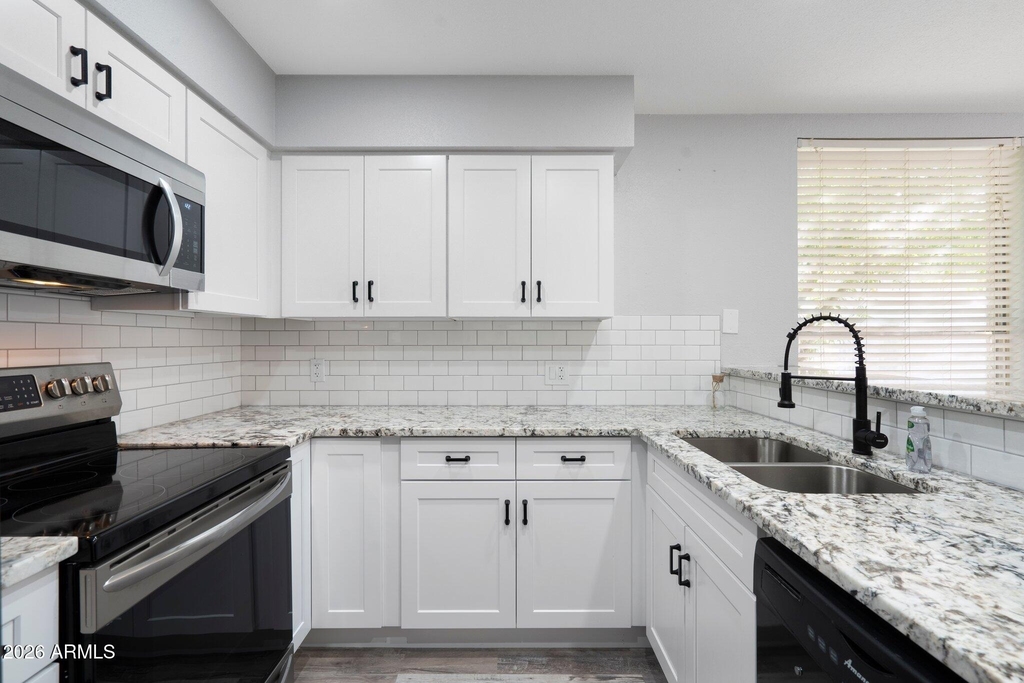 1717 E Union Hills Drive - Photo 4