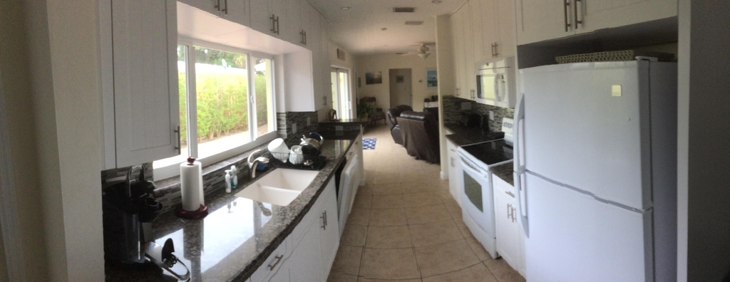 600 S Riverside Drive - Photo 8