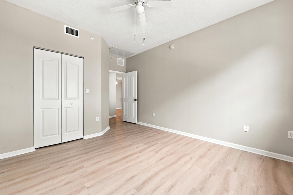 9825 Baywinds Drive - Photo 31