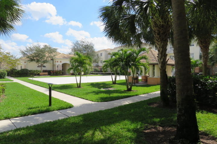 9825 Baywinds Drive - Photo 4