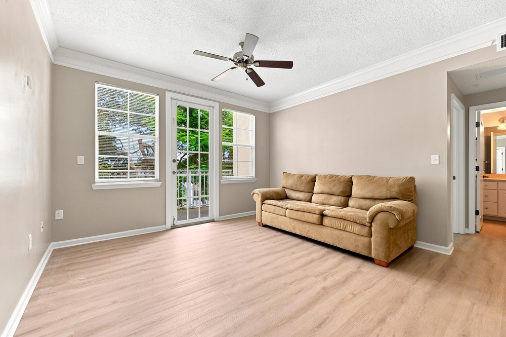 9825 Baywinds Drive - Photo 23