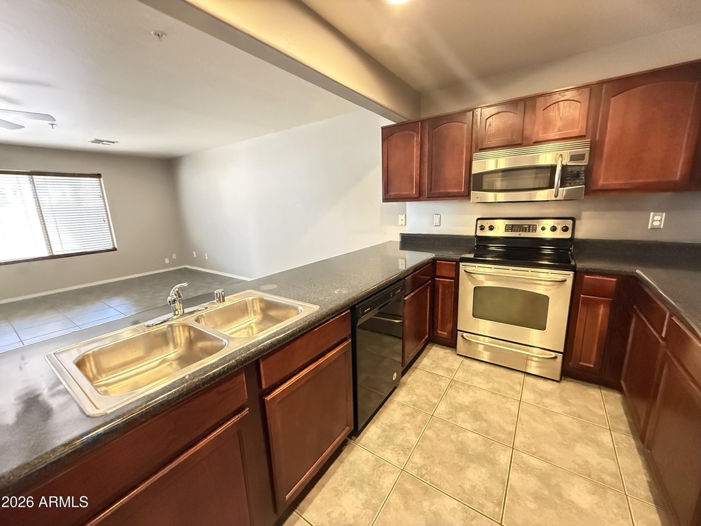 16015 N 30th Street - Photo 6
