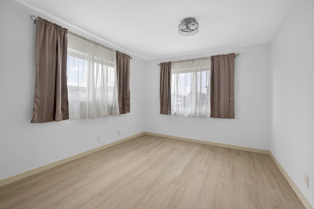 193 Easthampton I - Photo 19