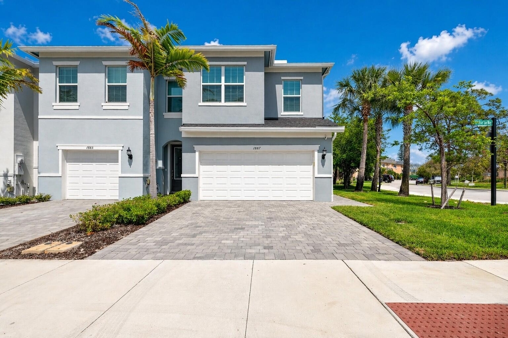1887 Se Ocean Cove Way - Photo 0