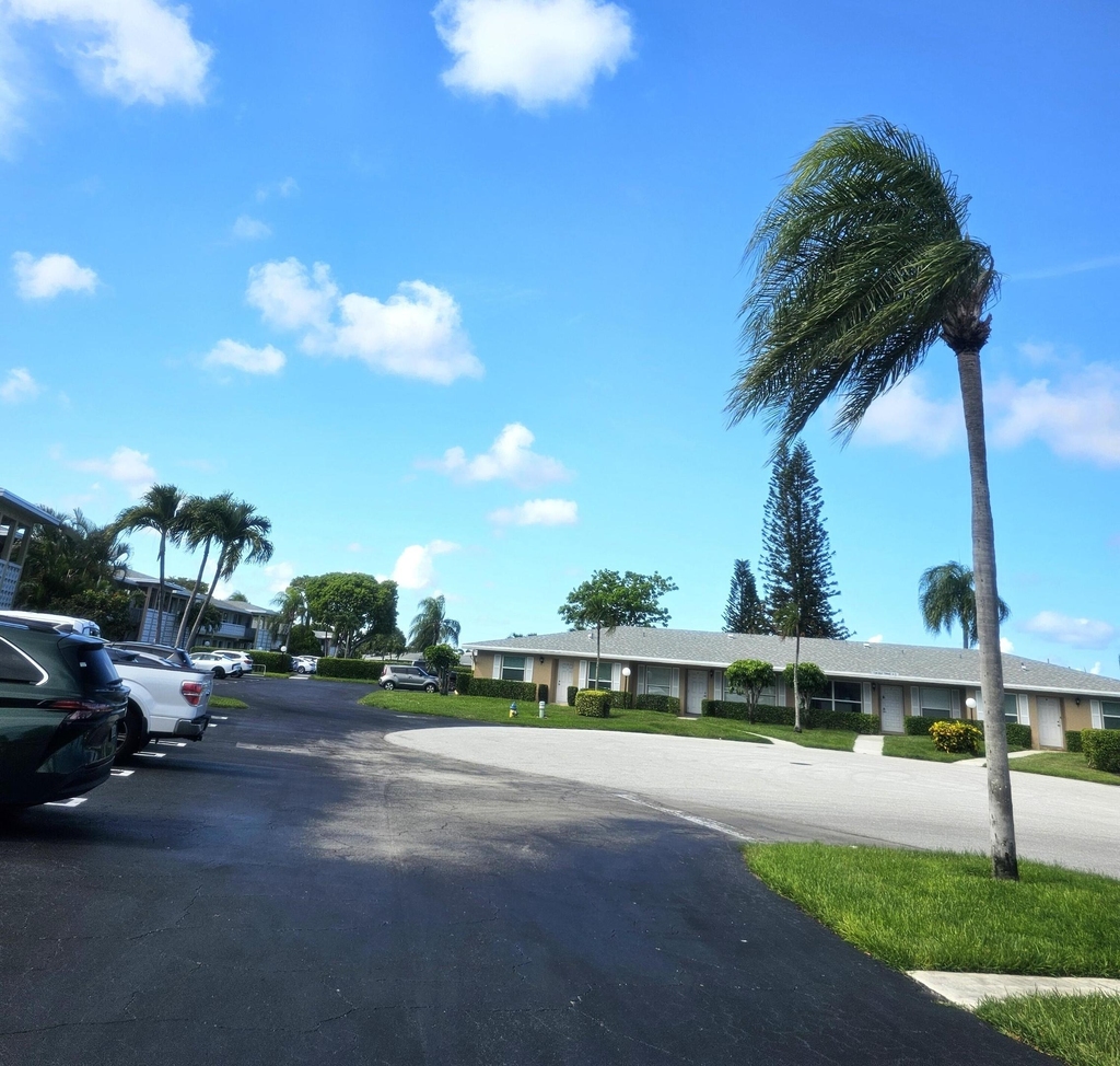 1141 Violet Terrace - Photo 36