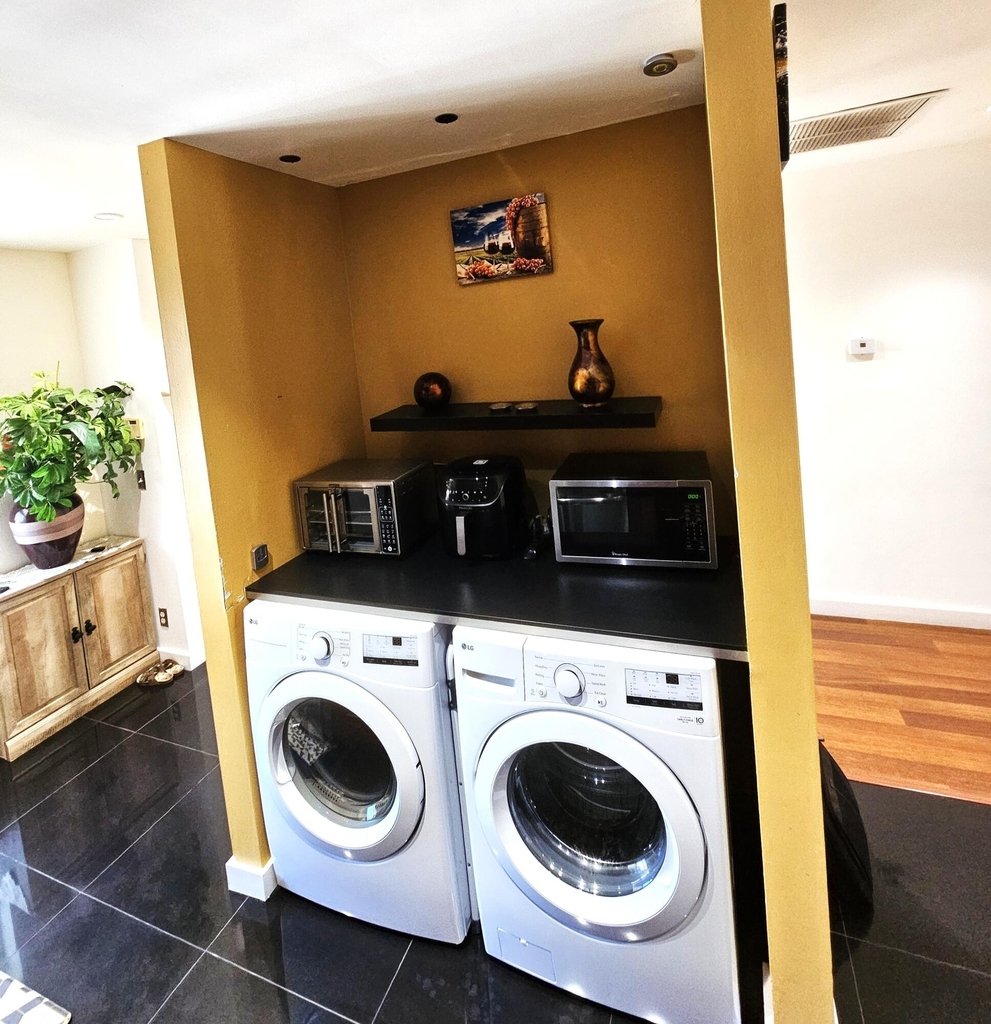 1141 Violet Terrace - Photo 4