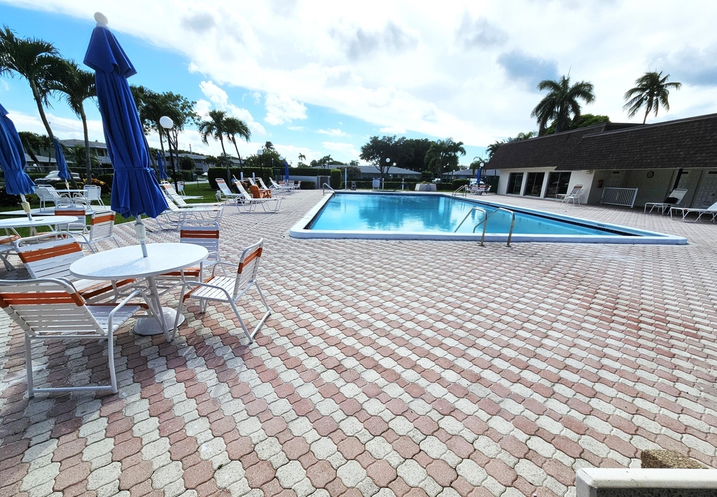 1141 Violet Terrace - Photo 31