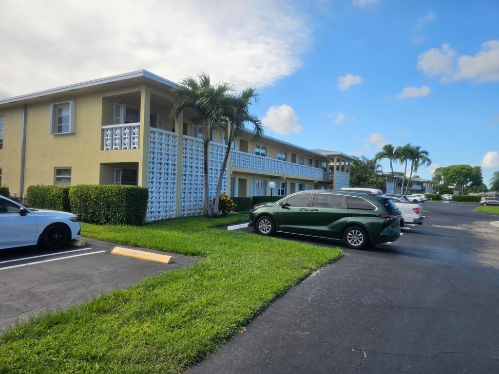 1141 Violet Terrace - Photo 35