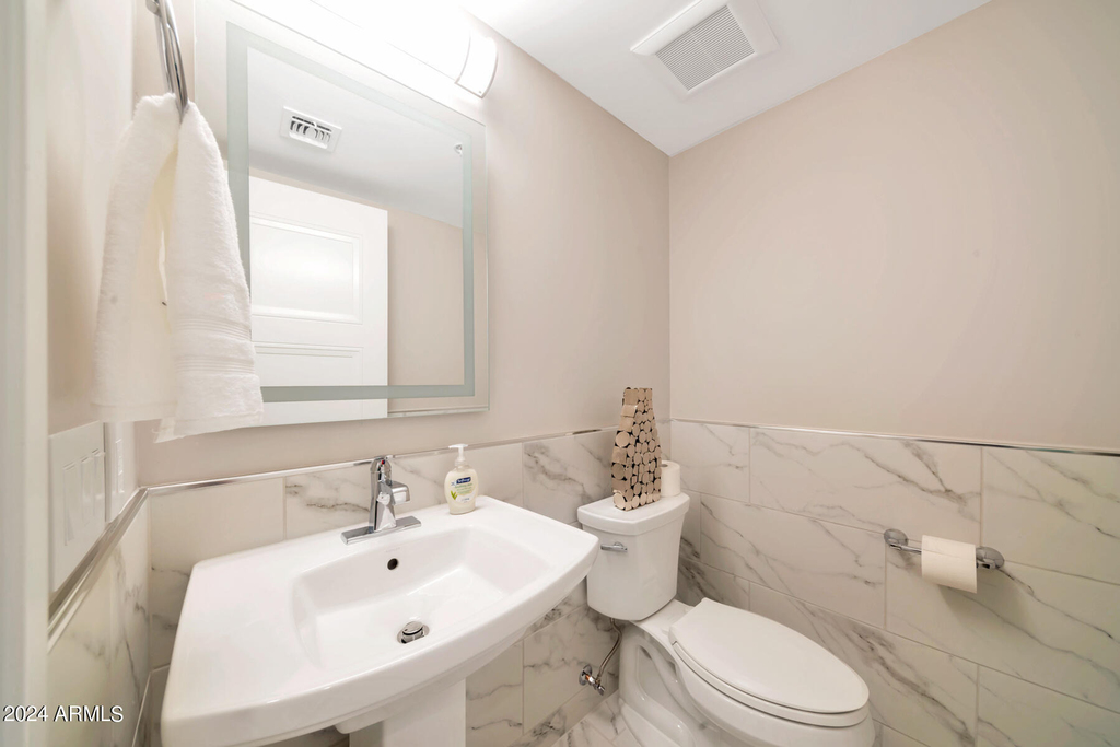 7550 E Osborn Road - Photo 17