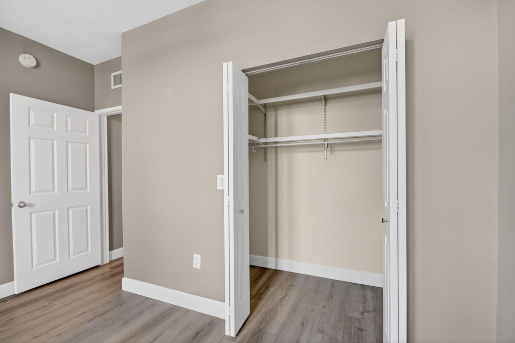 651 Okeechobee Boulevard - Photo 30