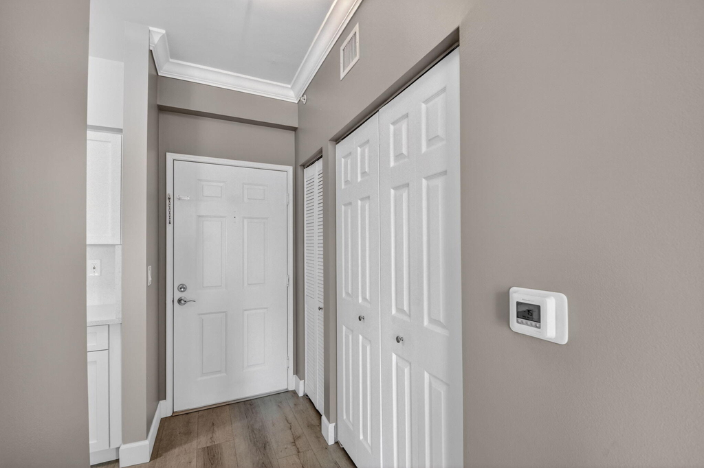 651 Okeechobee Boulevard - Photo 9