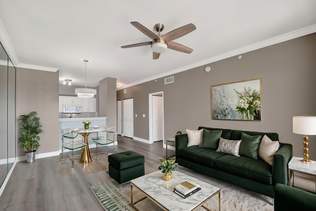 651 Okeechobee Boulevard - Photo 4