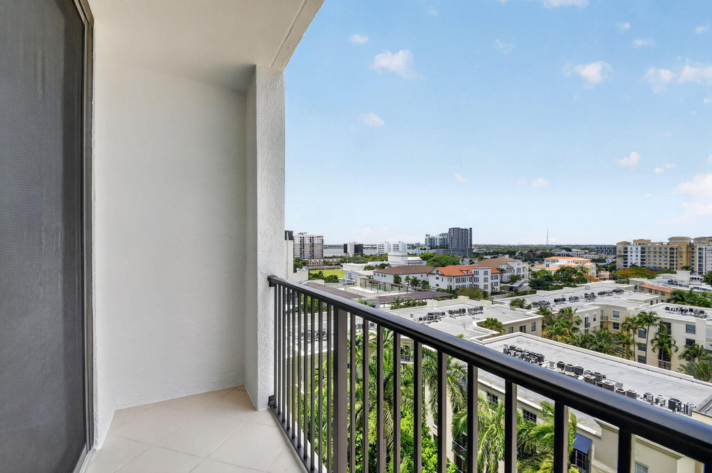 651 Okeechobee Boulevard - Photo 19