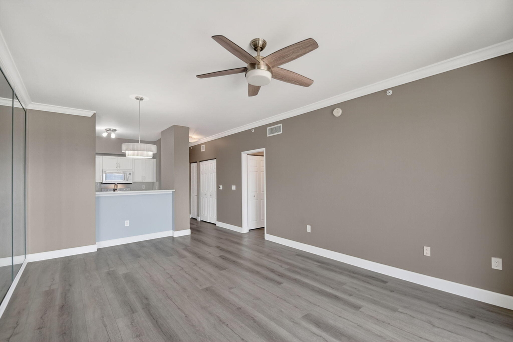 651 Okeechobee Boulevard - Photo 16